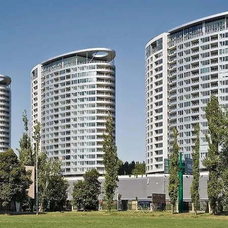 Appartement A Zen Getaway With Garage Parking