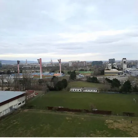 A Zen Getaway With Garage Parking 아파트 *