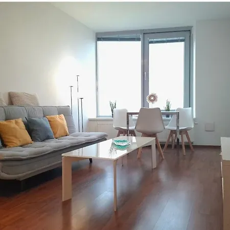 A Zen Getaway With Garage Parking 브라티슬라바
