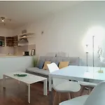 A Zen Getaway With Garage Parking *